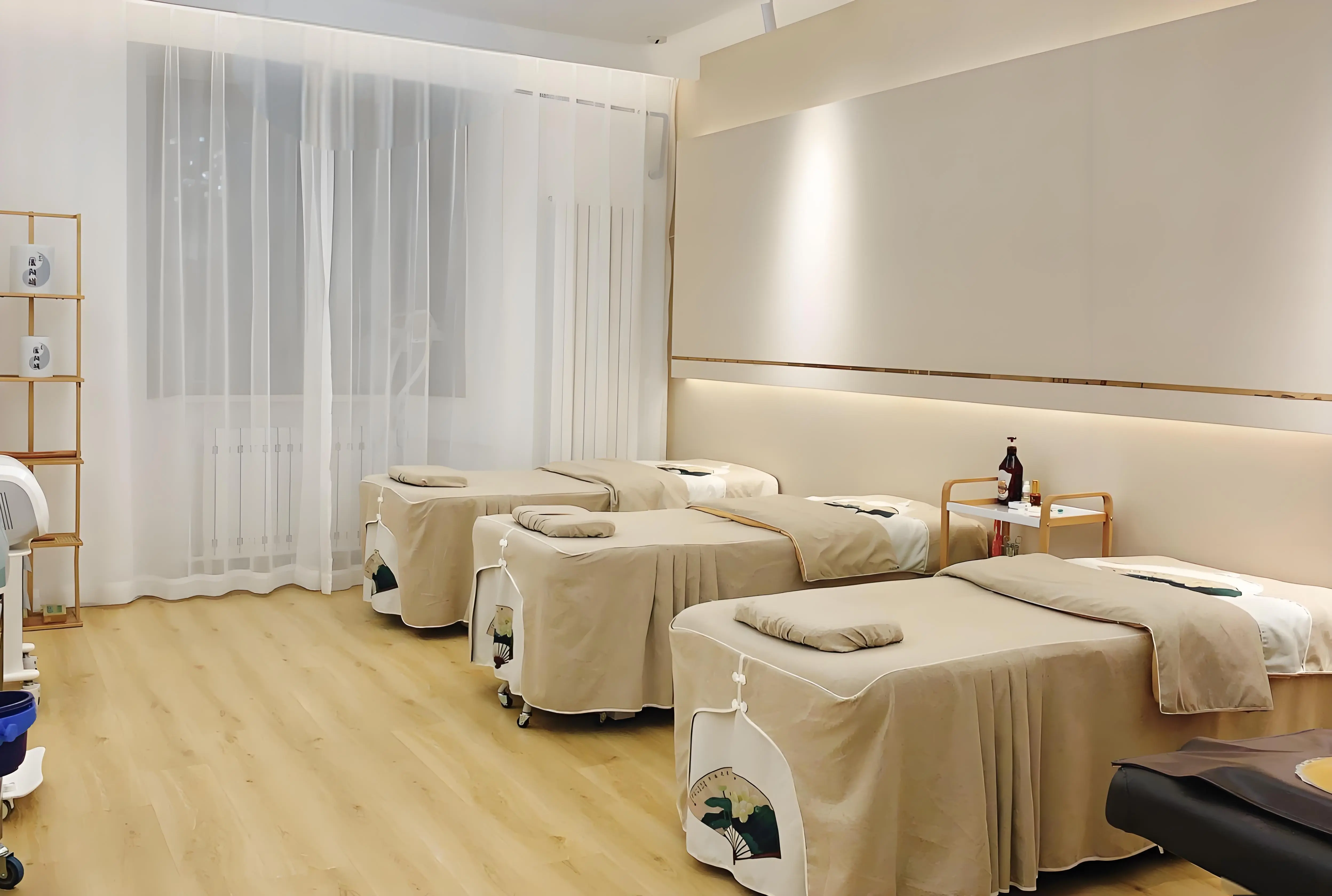 美容店“账本”大揭秘：成本与利润分析